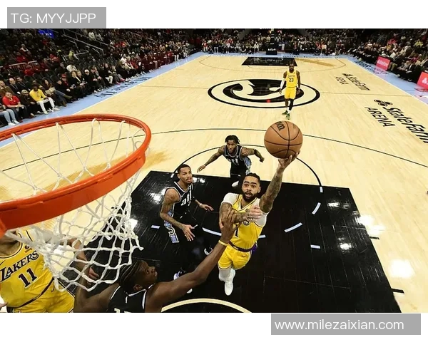 老鹰对湖人篮球比赛深度分析及战术对决展望